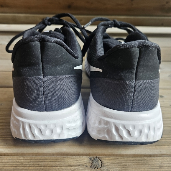 NIKE Men's Revolution 5 Running Shoes Black White Size 9 - Picture 9 of 12
